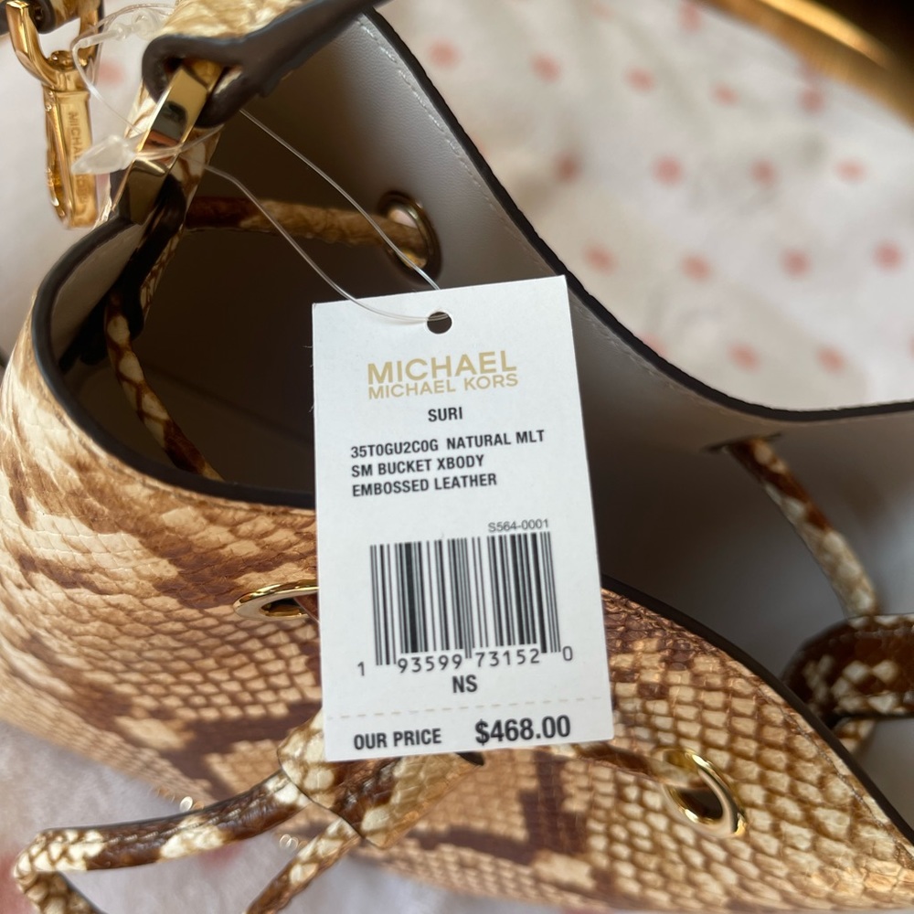 Michael Kors Small Bucket - Picture 2 of 4